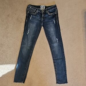 Trendy Dark Wash Distressed Skinny Jeans